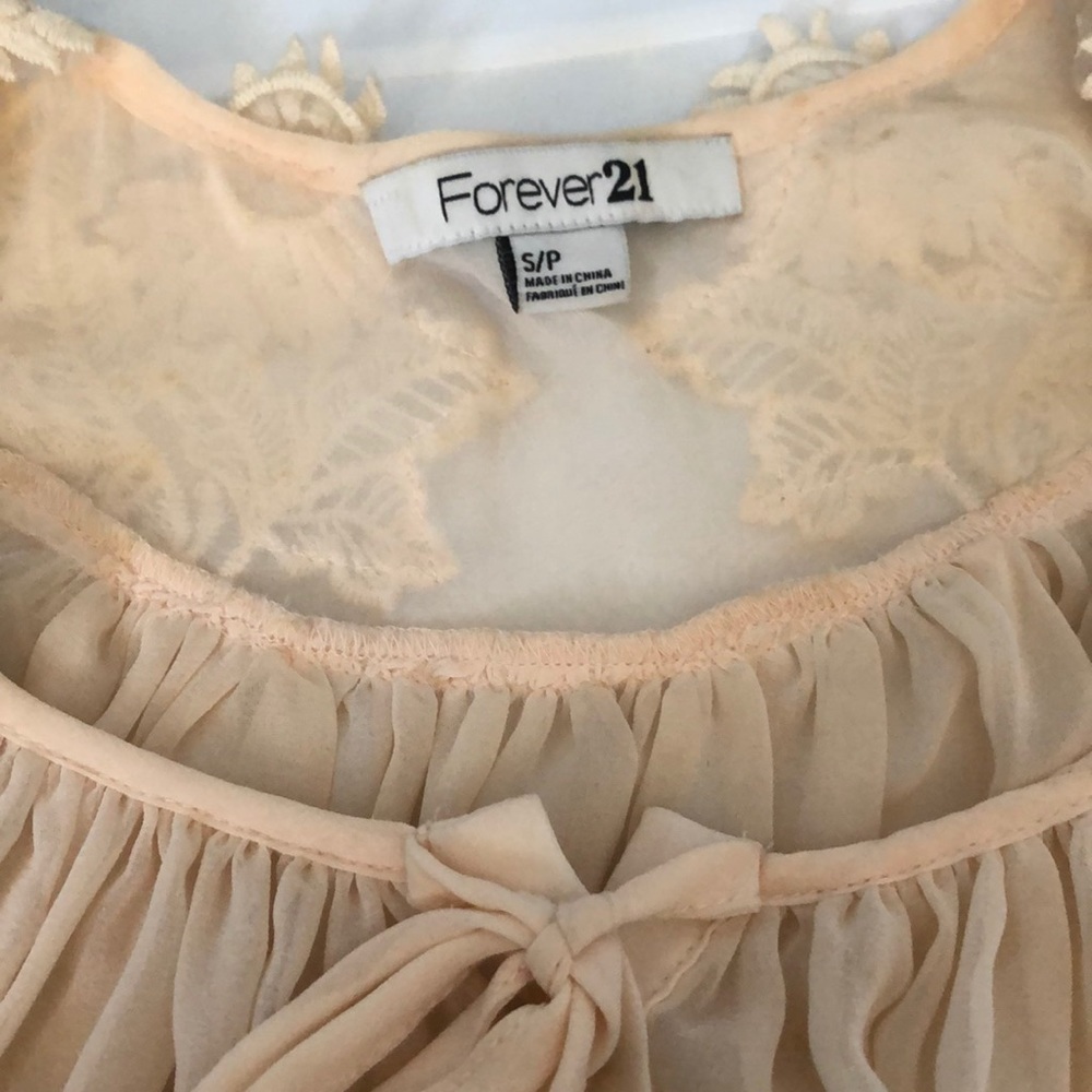 Pink button down blouse - Picture 3 of 4